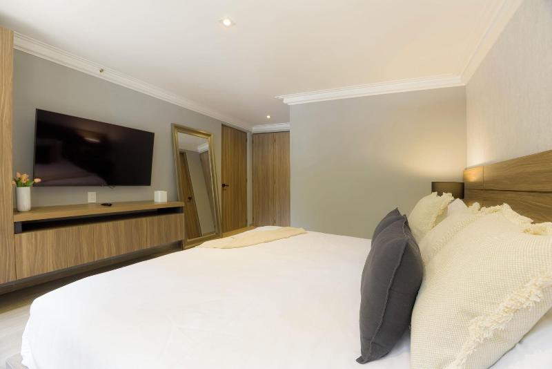 Capitalia Living Apartments J Verne image