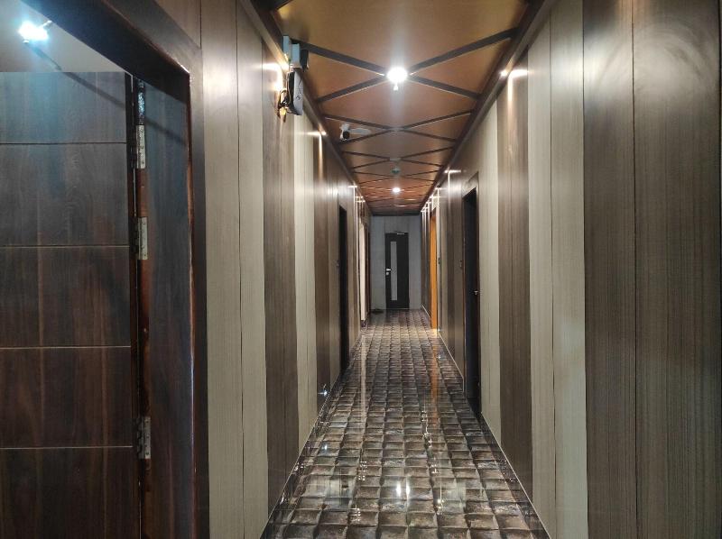Hotel Aavas Inn