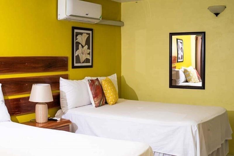 Airport Beach Hotel image