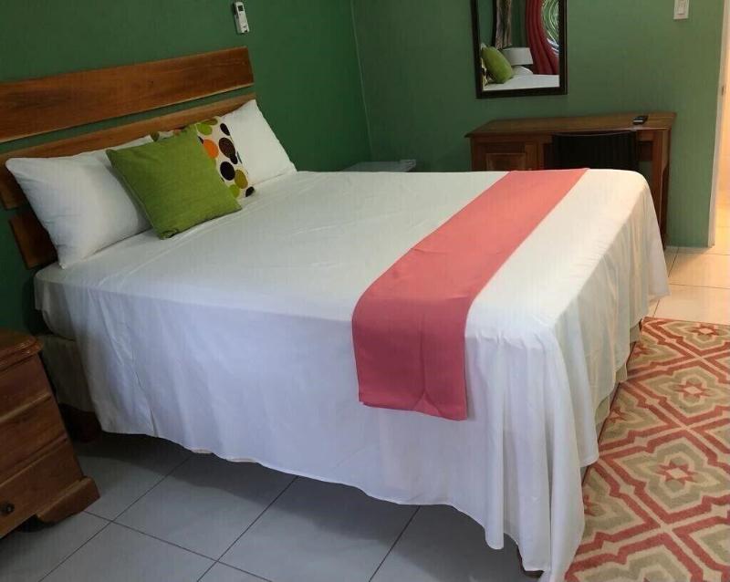 Airport Beach Hotel image