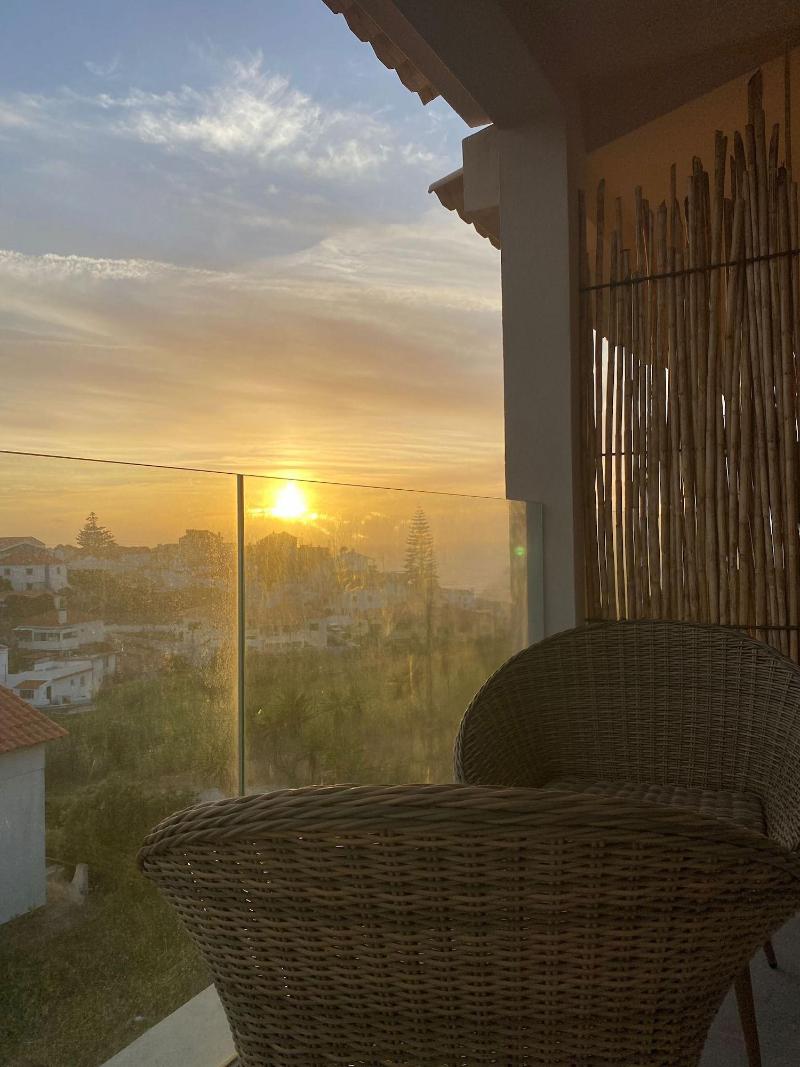 Azenhas Do Mar Valley House image