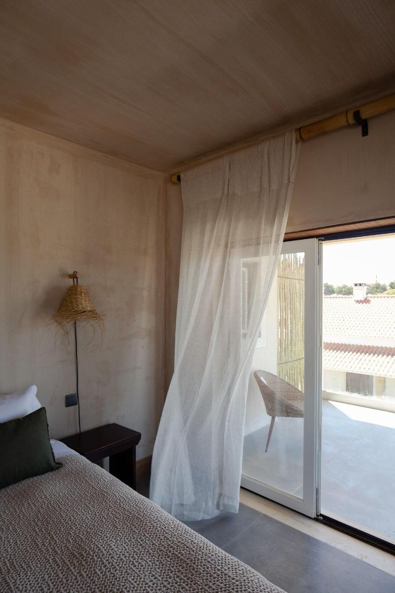 Azenhas Do Mar Valley House image