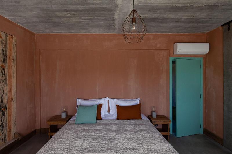 Azenhas Do Mar Valley House image