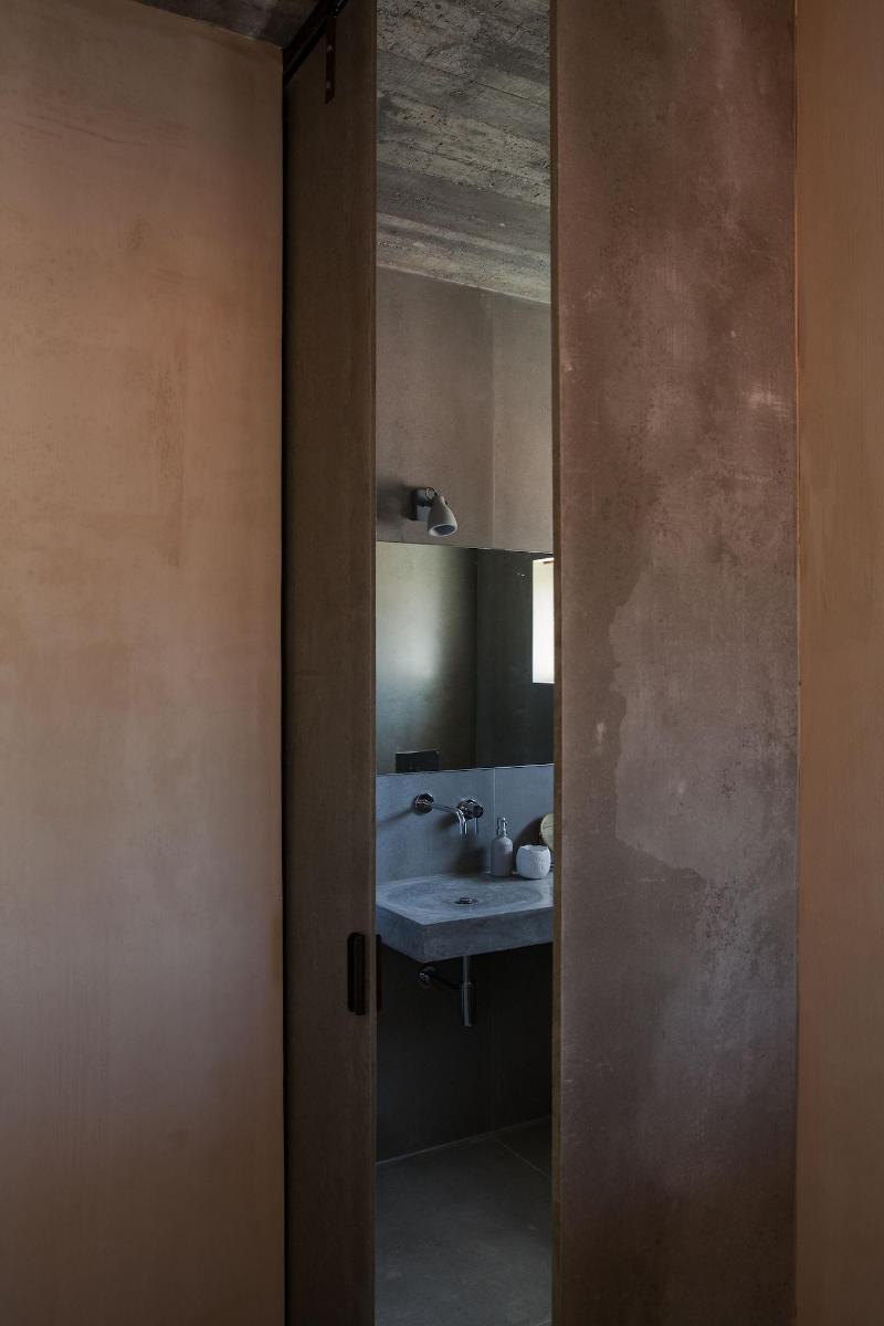 Azenhas Do Mar Valley House image
