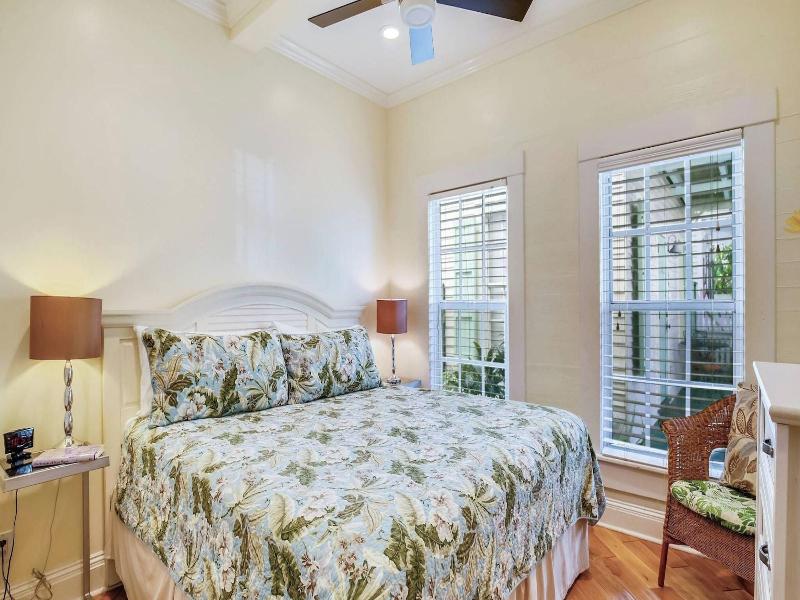 Paradise Place By Avantstay Key West Old Town Cond