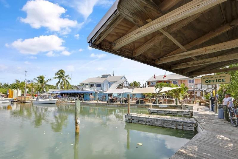 Coral Palm By Avantstay Key West Walkable Gated Co