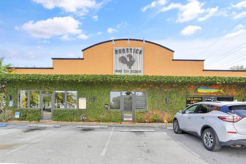 Coral Palm By Avantstay Key West Walkable Gated Co