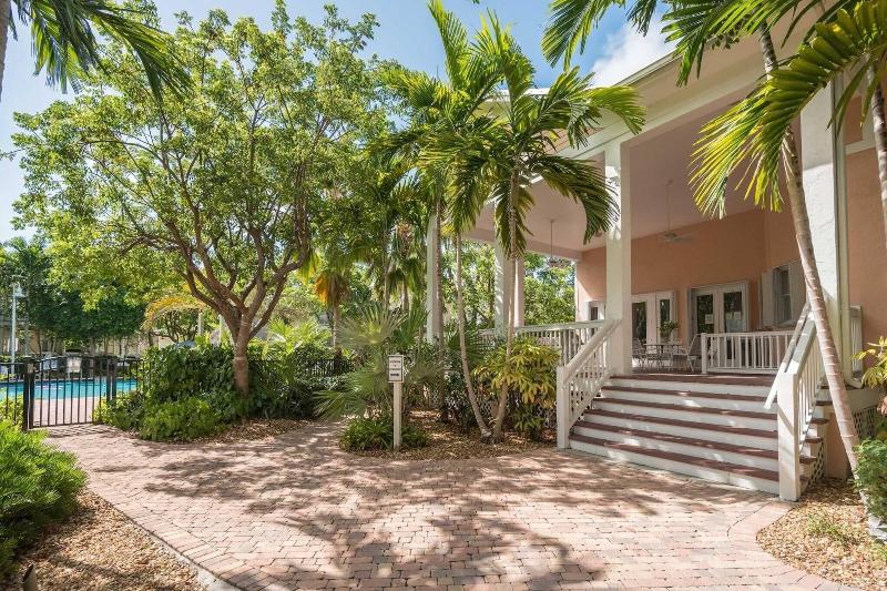 Coral Palm By Avantstay Key West Walkable Gated Co