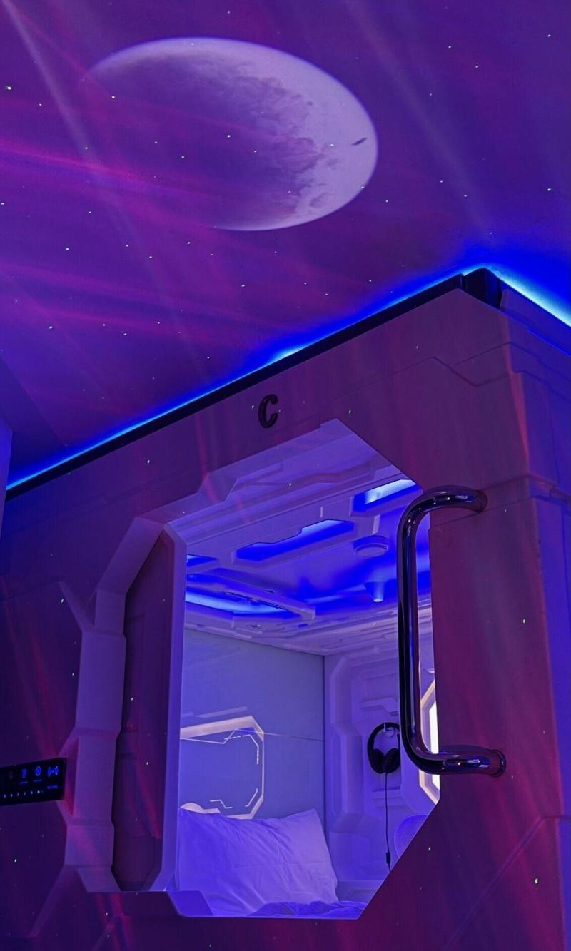 Bmax Spacepods image