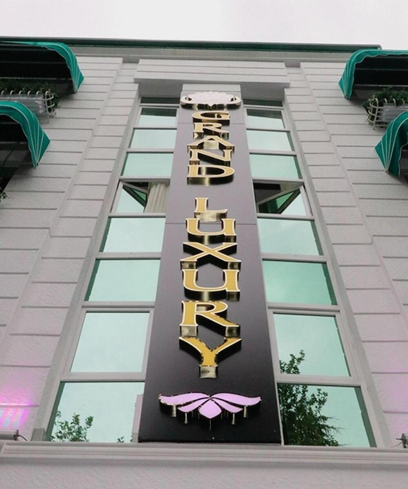 Grand Luxury image