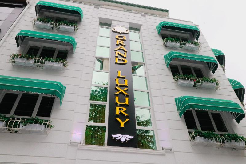 Grand Luxury image