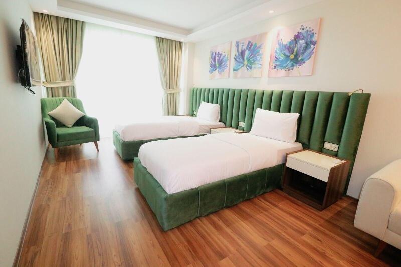 Grand Luxury image