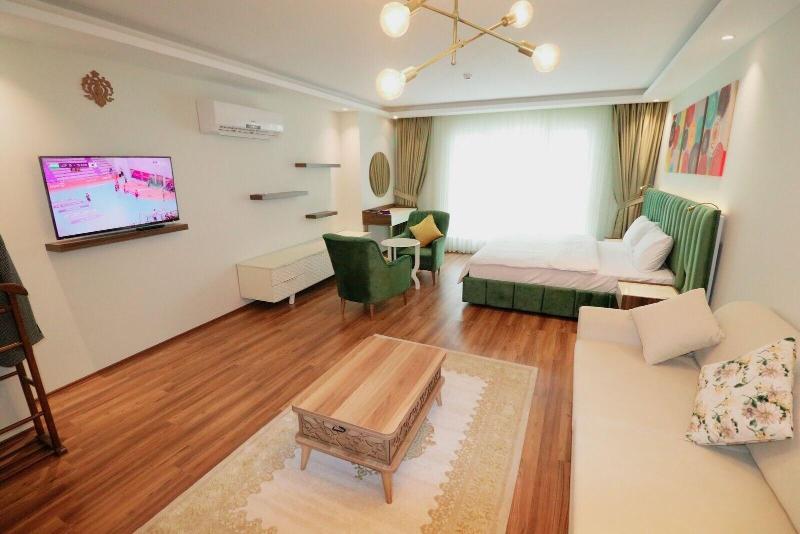 Grand Luxury image