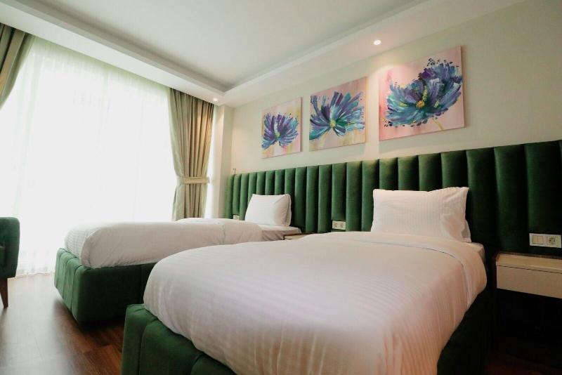 Grand Luxury image