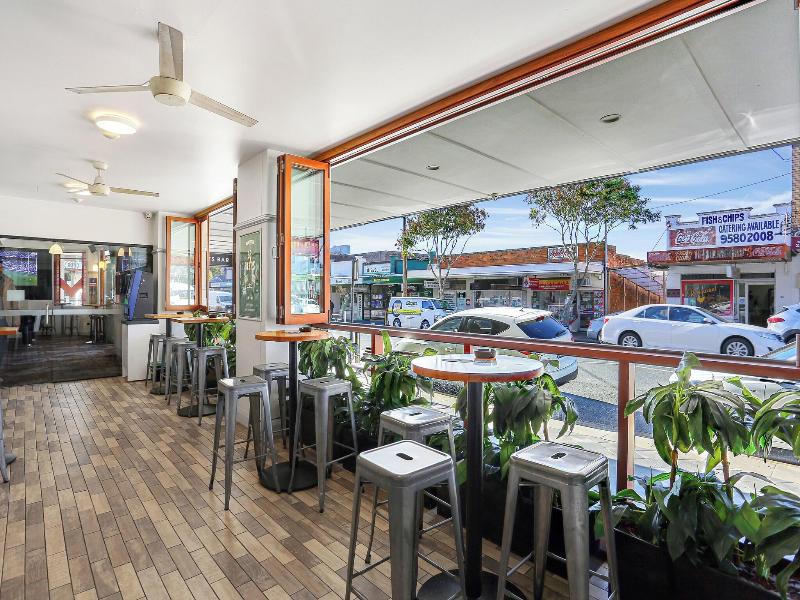 Penshurst Hotel image