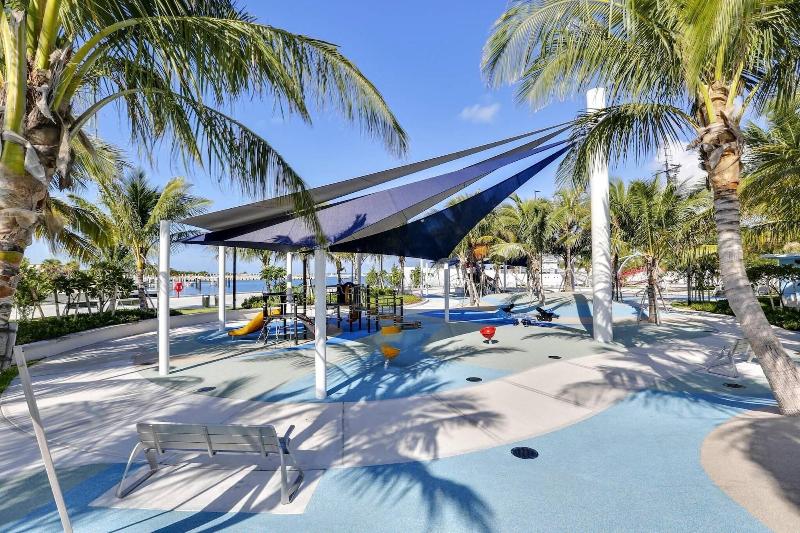 Bahamian Reed By Avantstay Walk To Everything W