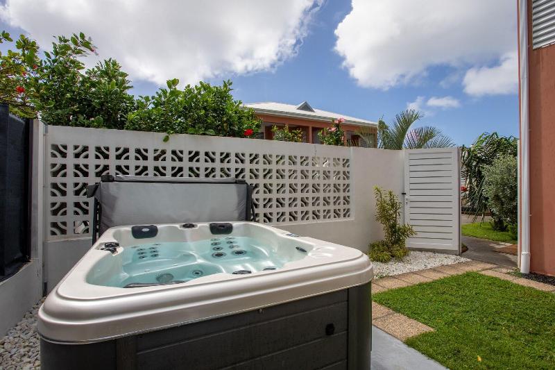 Ha Tel Guadeloupe Palm Suites image