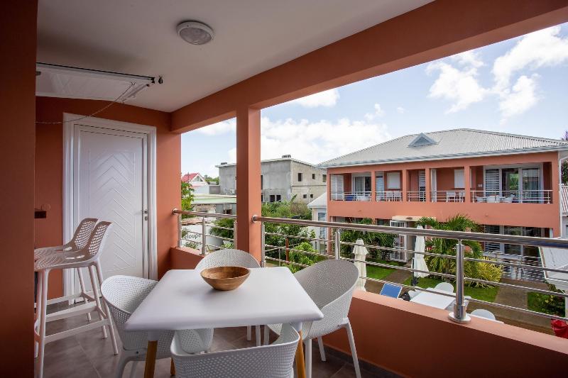 Ha Tel Guadeloupe Palm Suites image