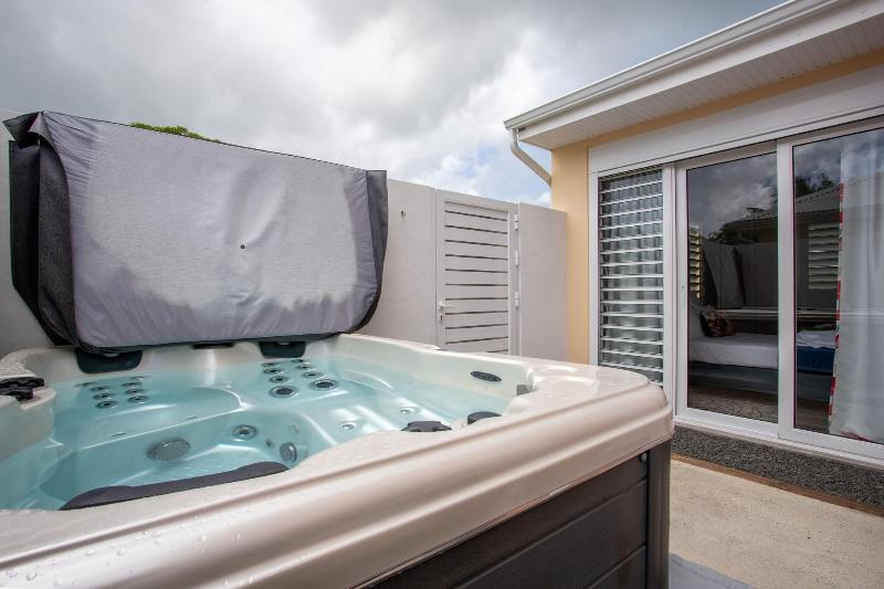 Ha Tel Guadeloupe Palm Suites image