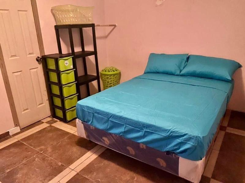 Hostal Claros image