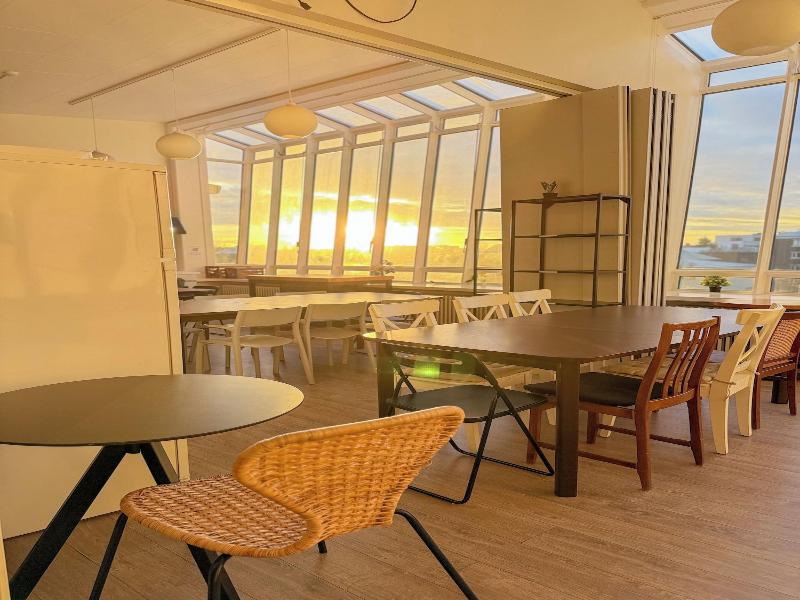 Baron S Hostel And Guesthouse image