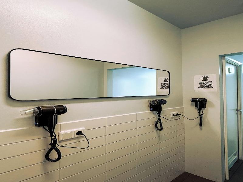 Baron S Hostel And Guesthouse image