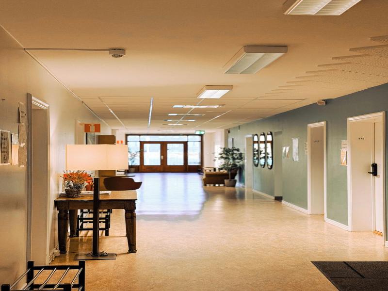 Baron S Hostel And Guesthouse image