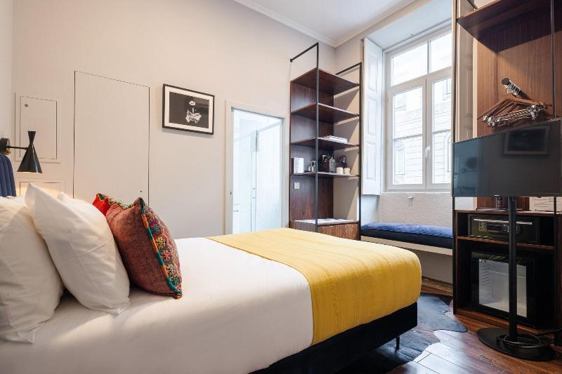 Utopian Hotel image