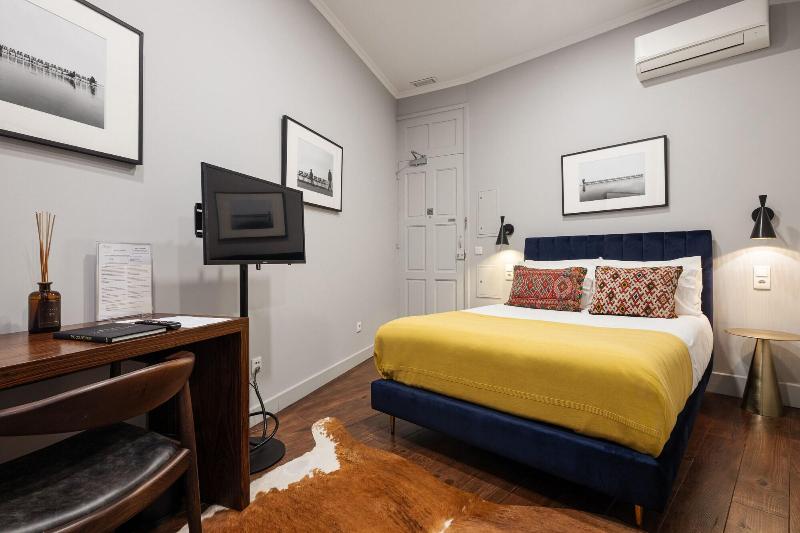 Utopian Hotel image