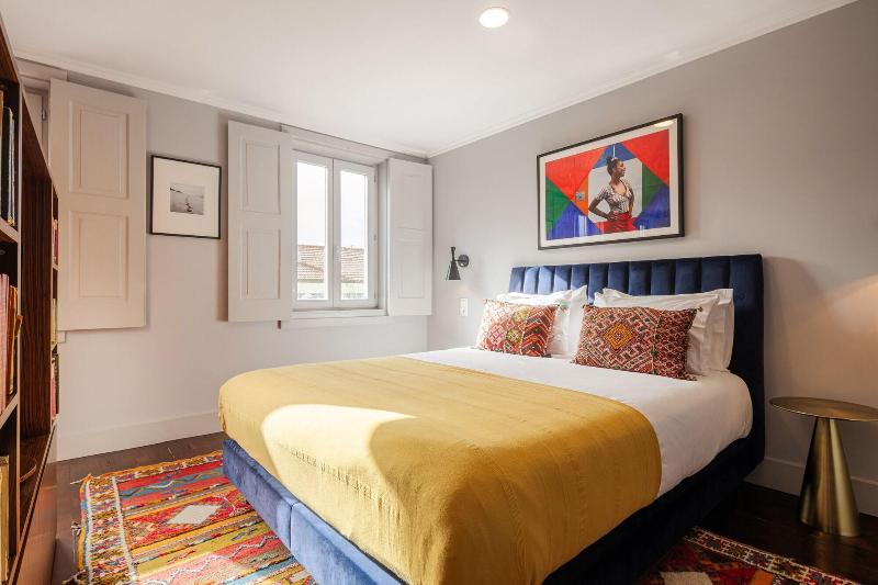 Utopian Hotel image