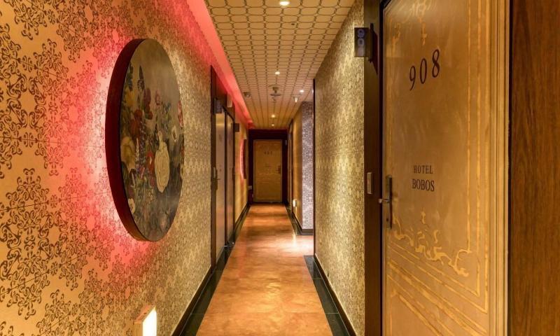 Bobos Hotel image