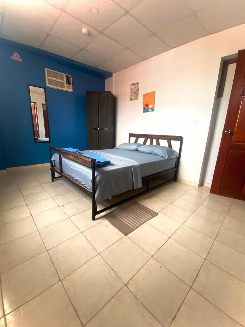 Hostal La Cigarra image
