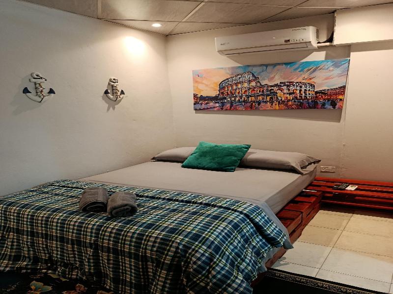 Hostal La Cigarra image