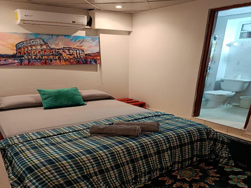 Hostal La Cigarra image