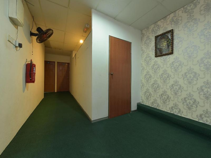 90631 Syahirah Hotel image