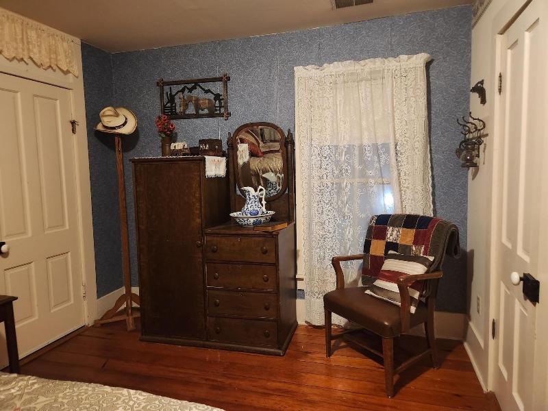 Hawthorne Inn image