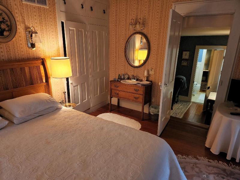 Hawthorne Inn image 6