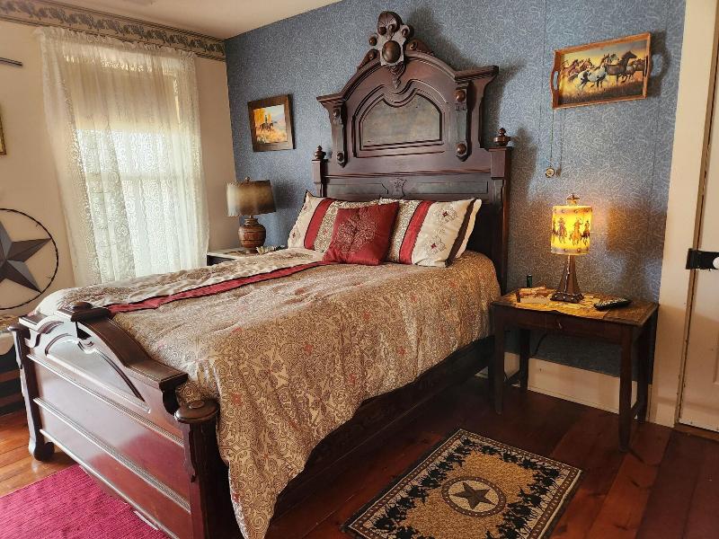 Hawthorne Inn image