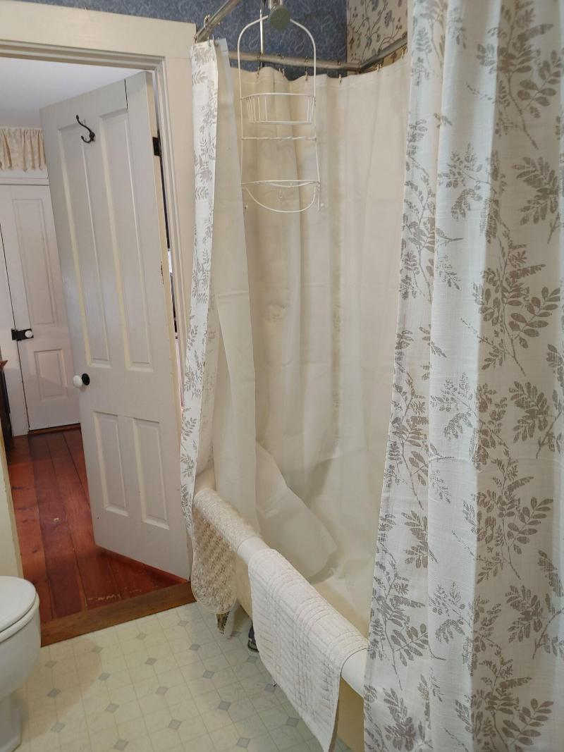 Hawthorne Inn image