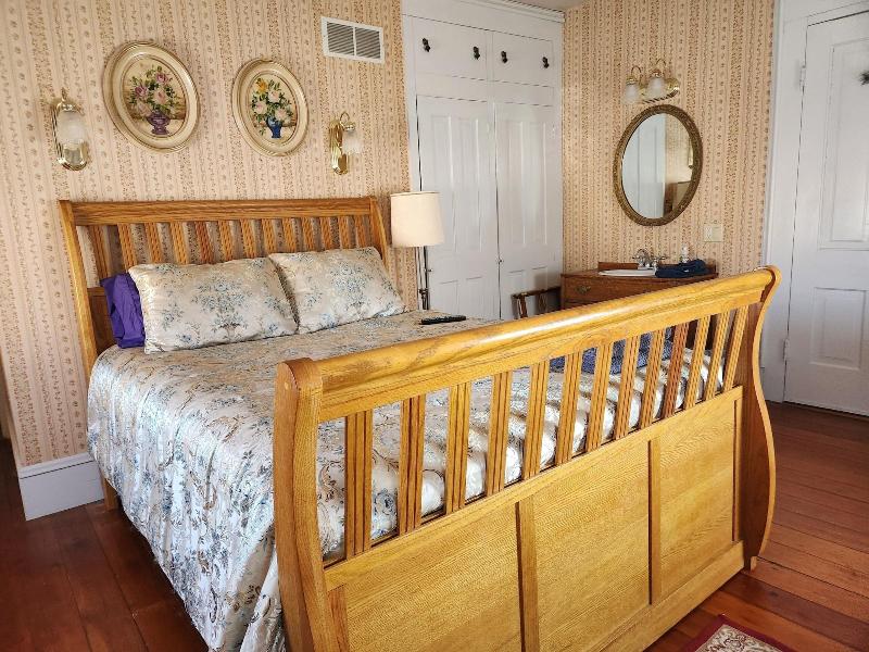 Hawthorne Inn image