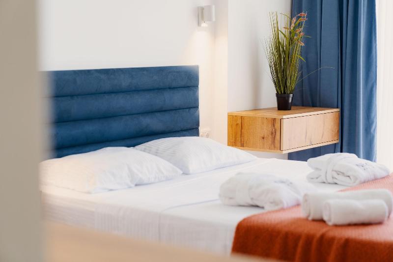 Next Orange Hotel image