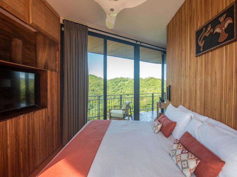 Hotel Suitree image