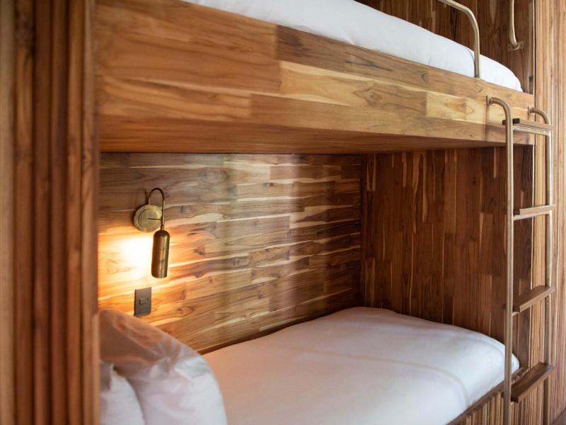 Hotel Suitree image