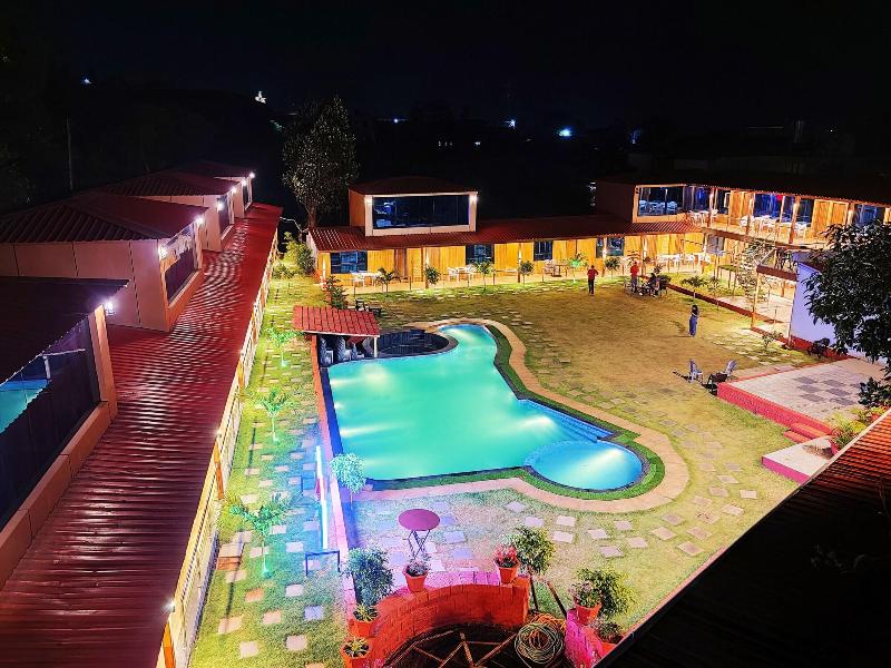 Arya Resort Spa