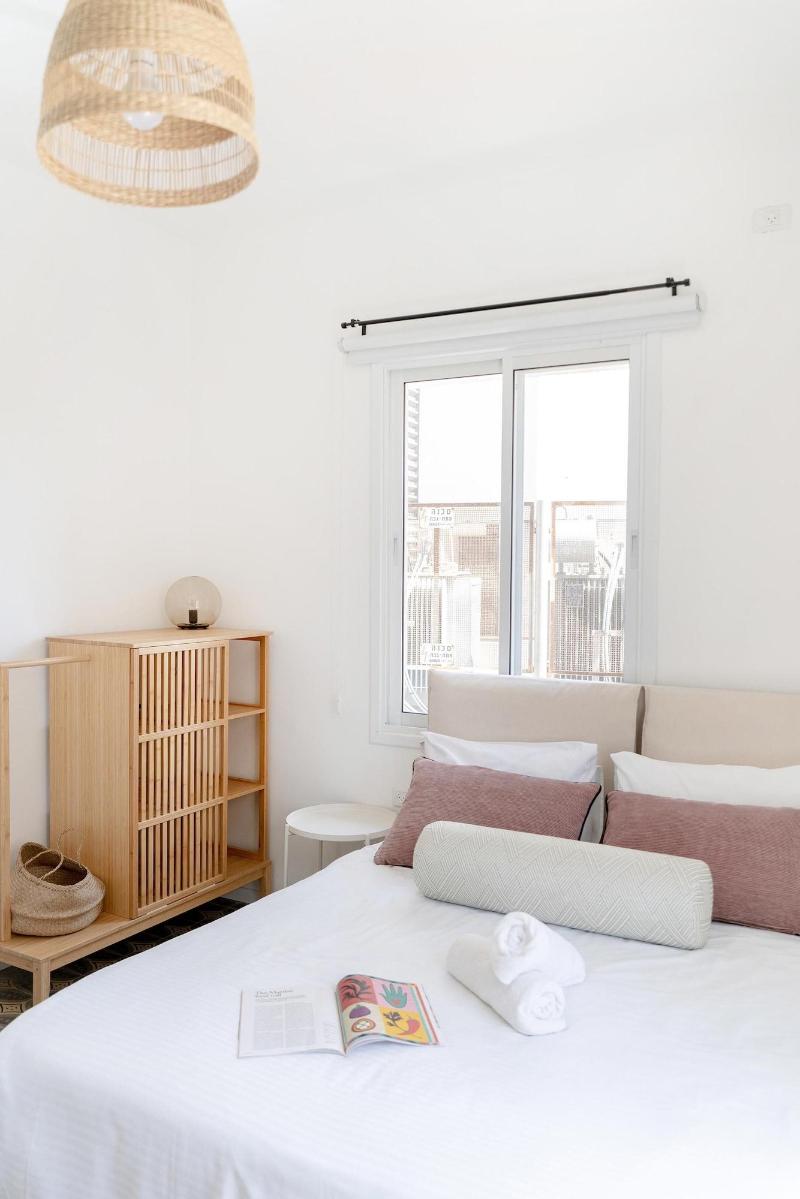 Carmel Beach House By Berry Stays image