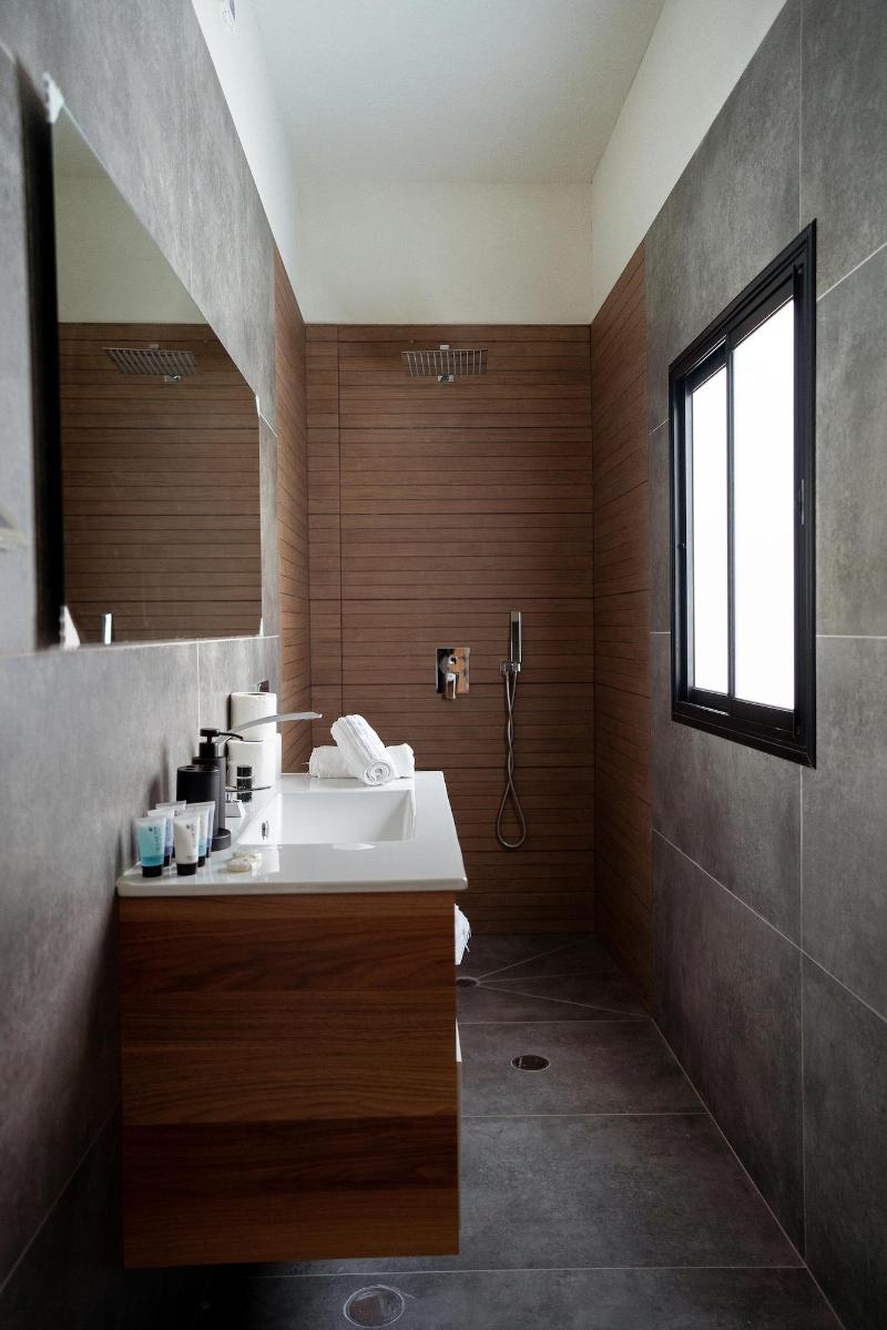 Carmel Beach House By Berry Stays image
