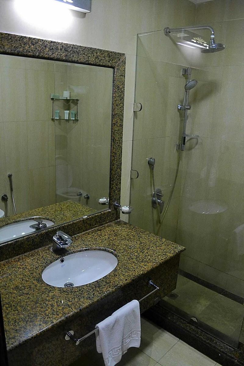 Palm Inn image