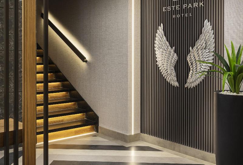 Este Park Hotel image