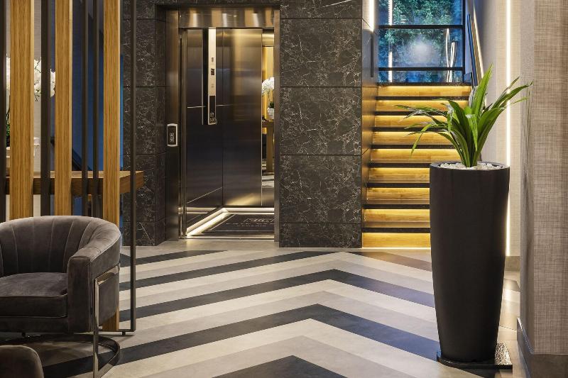 Este Park Hotel image