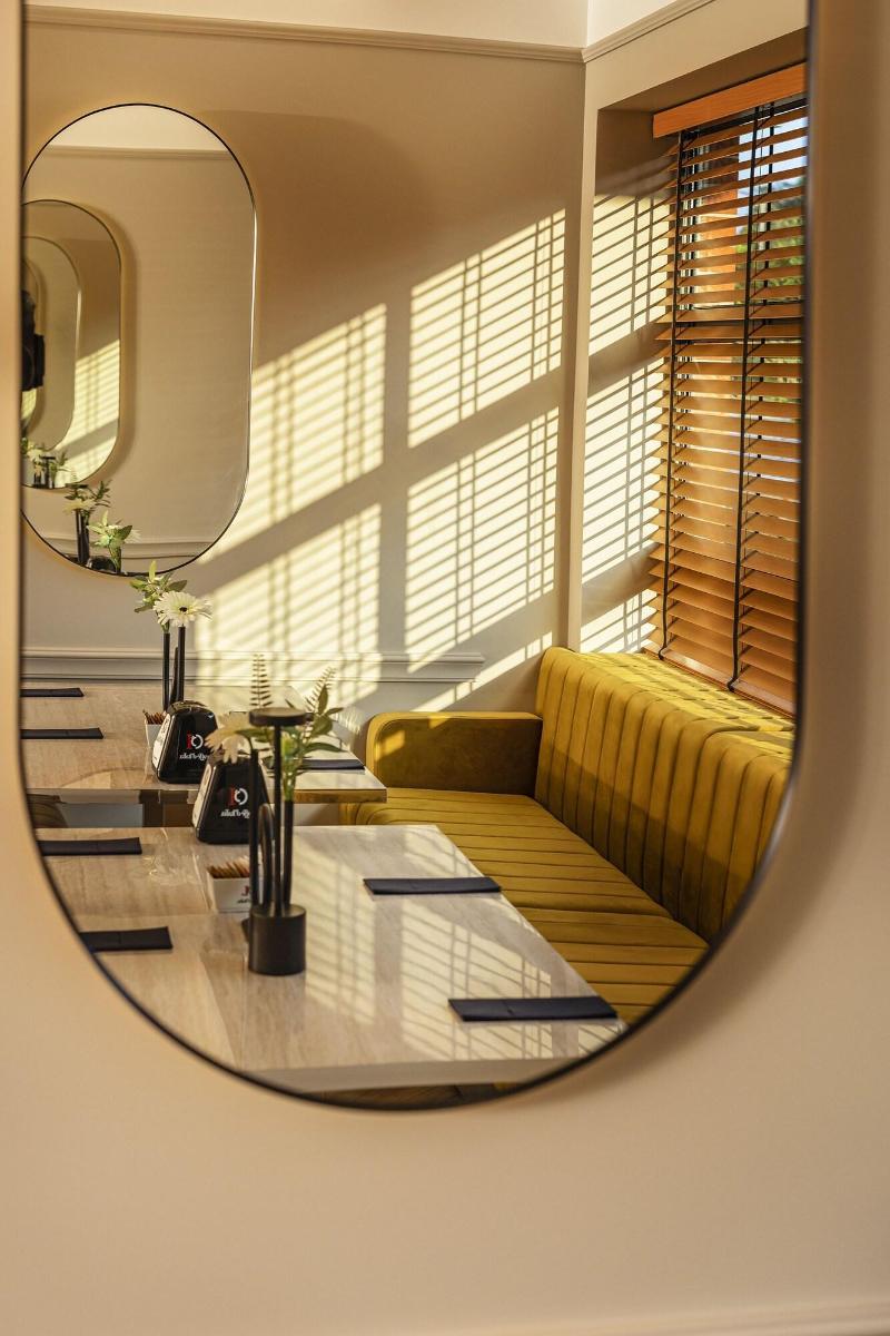 Este Park Hotel image